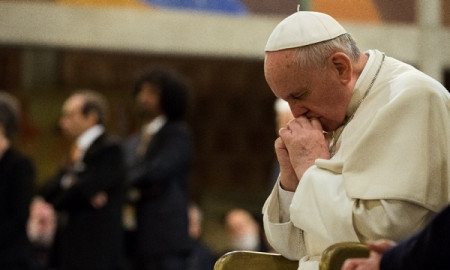 Pide el Papa rezar por las víctimas de mafias y luchar contra la corrupción