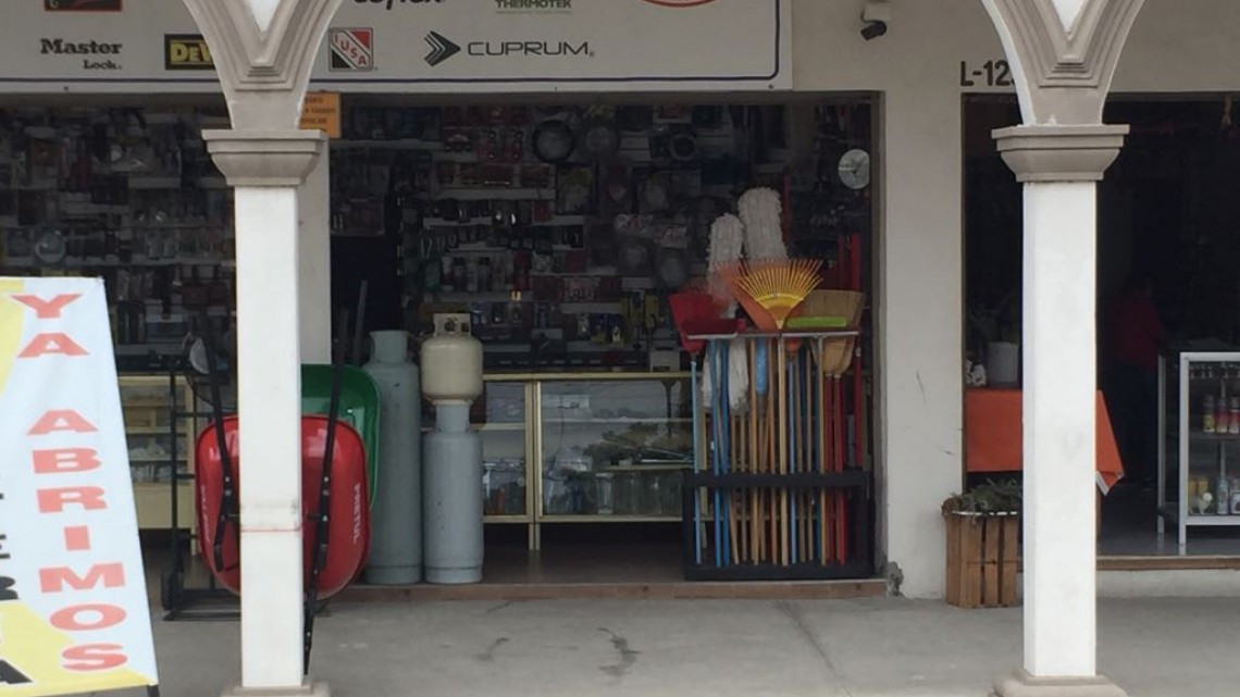 Gobierno local insiste a locatarios ocupar sus espacios