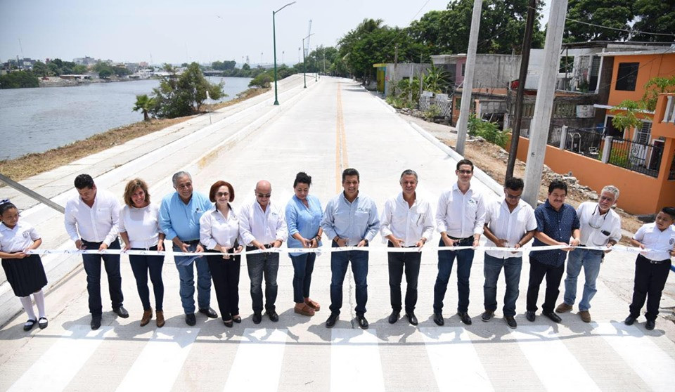 Inauguran pavimentación en colonia Morelos