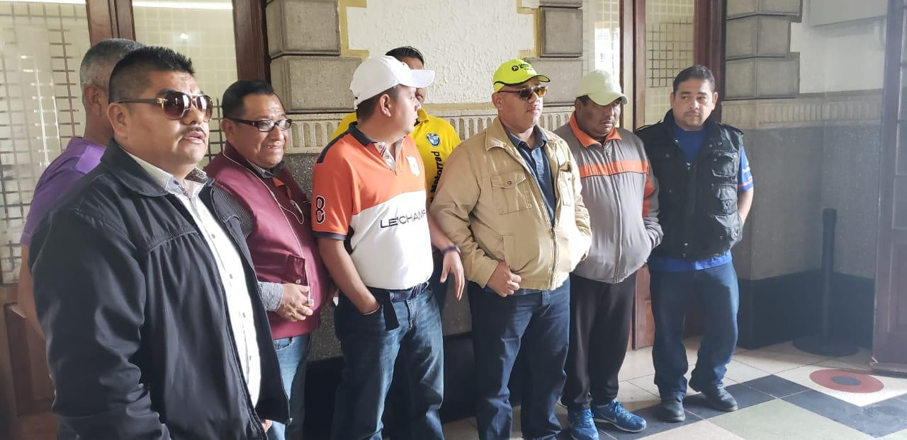 Chucho Nader da de baja a tránsito