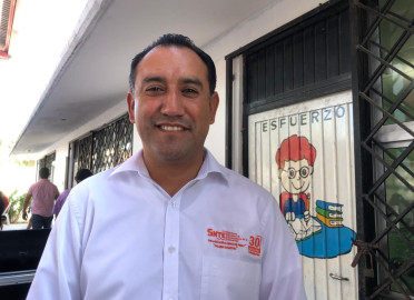 Analizan y exigen maestros pago del programa fortalecimiento 