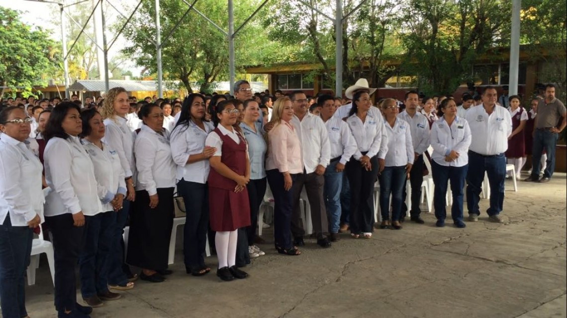 Continúa programa de lentes a bajo costo promovido por DIF