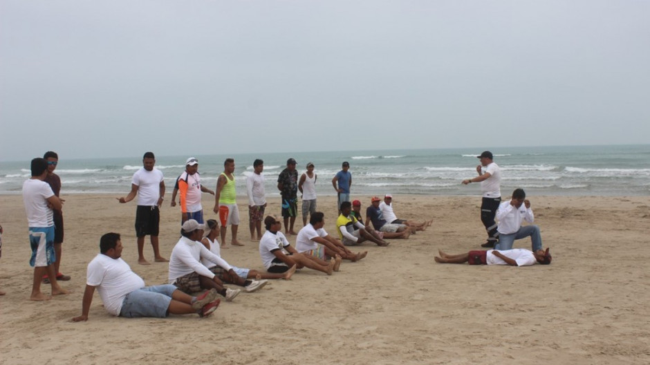 Contratan salvavidas para reforzar trabajo en Playa Miramar