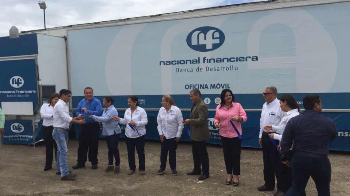 Firma municipio convenio Nacional Financiera