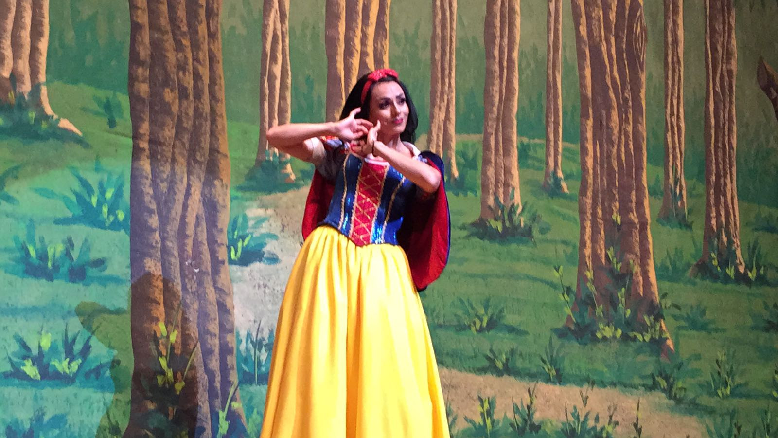 "Blanca Cheves y los 7 briagos" ponen a reír los tampiqueños