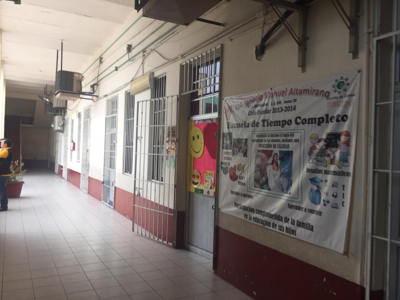 Invierte primaria al año más de 100 mil pesos en obras de remodelación