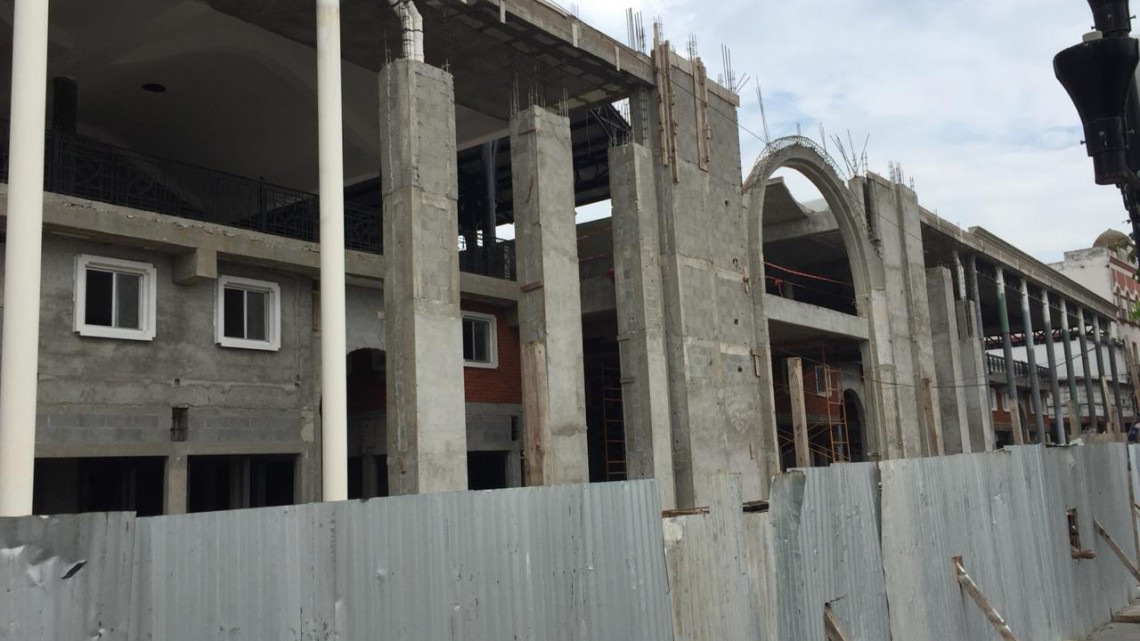 Luce como obra fantasma los nuevos mercados municipales 