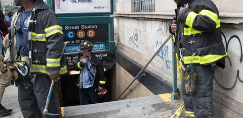 Descarrila tren en Nueva York; deja al menos 34 heridos