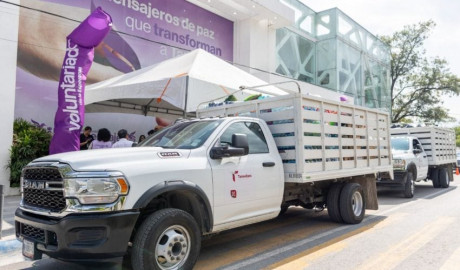 Dona SET 16 toneladas de víveres para afectados por inundaciones en la región huasteca