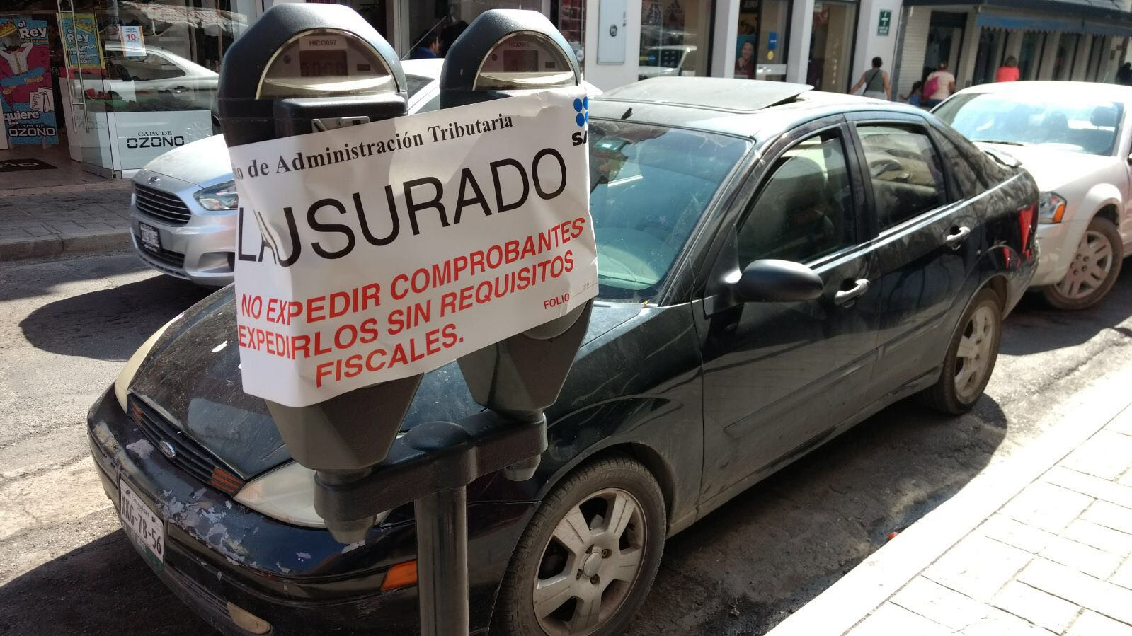 Parquímetros son clausurados por no expedir facturas 