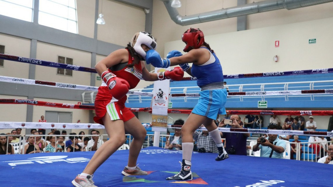 Presenta gobierno de Tampico pelea de exhibición del Boxeador Raúl Curiel 