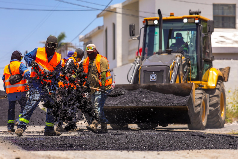 Rehabilita Gobierno de Carlos Peña Ortiz calles de la colonia Ribereña 