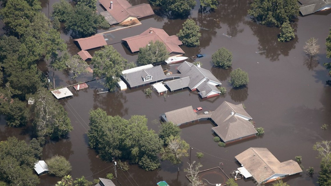 Suman ya 50 muertos por Harvey en Texas