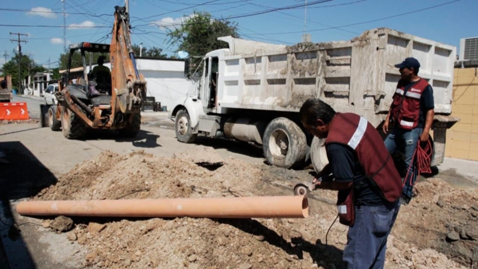 Atiende COMAPA Reynosa caído en la Narciso Mendoza