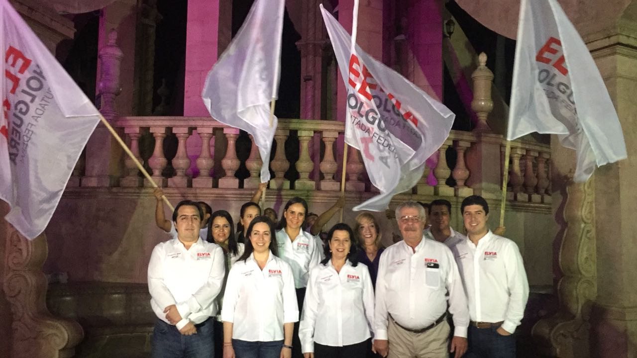 Arrancó campaña la priista Elvia Holguera