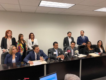 Diputados del PAN defienden a pasada administración y denuncian cortinas de humo