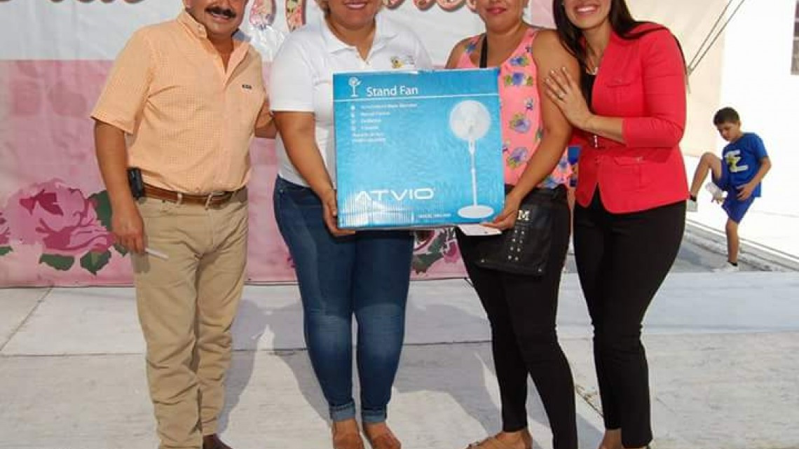 Festejan el "Día de la madres" en el Poblado el Realito