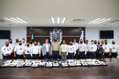 Entregó Alcalde de Reynosa uniformes a Tránsito y Vialidad 