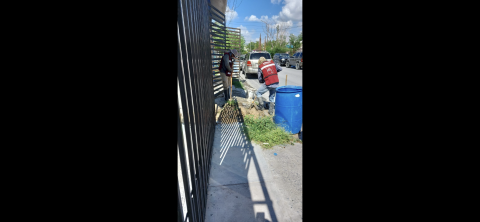 Repara COMAPA Reynosa fuga de agua potable en Villa Florida