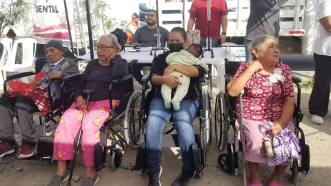 Agradecen familias por acercar los programas y servicios 