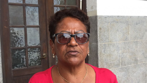 Despicadoras confían en que no se alargue más la veda en altamar