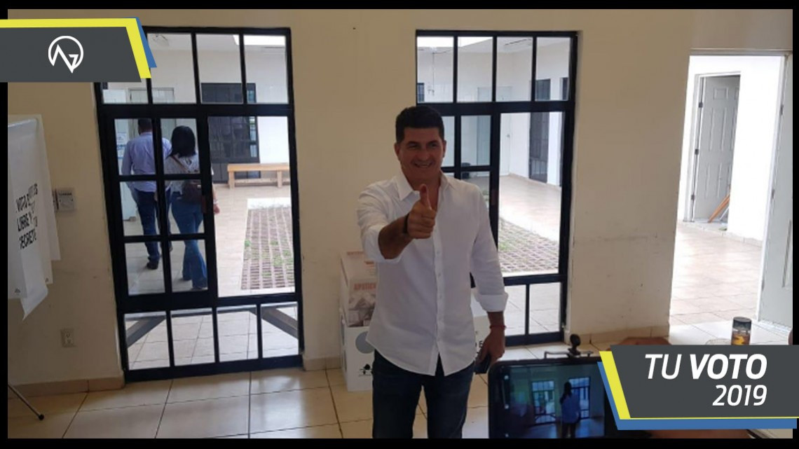 Miguel Ángel Gómez Orta emite su voto