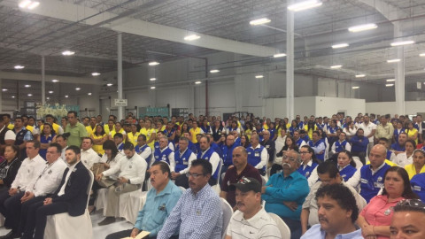 Inauguran autoridades nueva maquiladora en Matamoros 