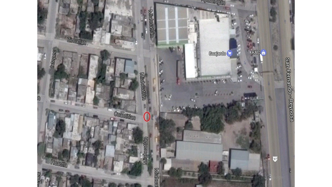 Piden vecinos terminen con "lago" de aguas negras