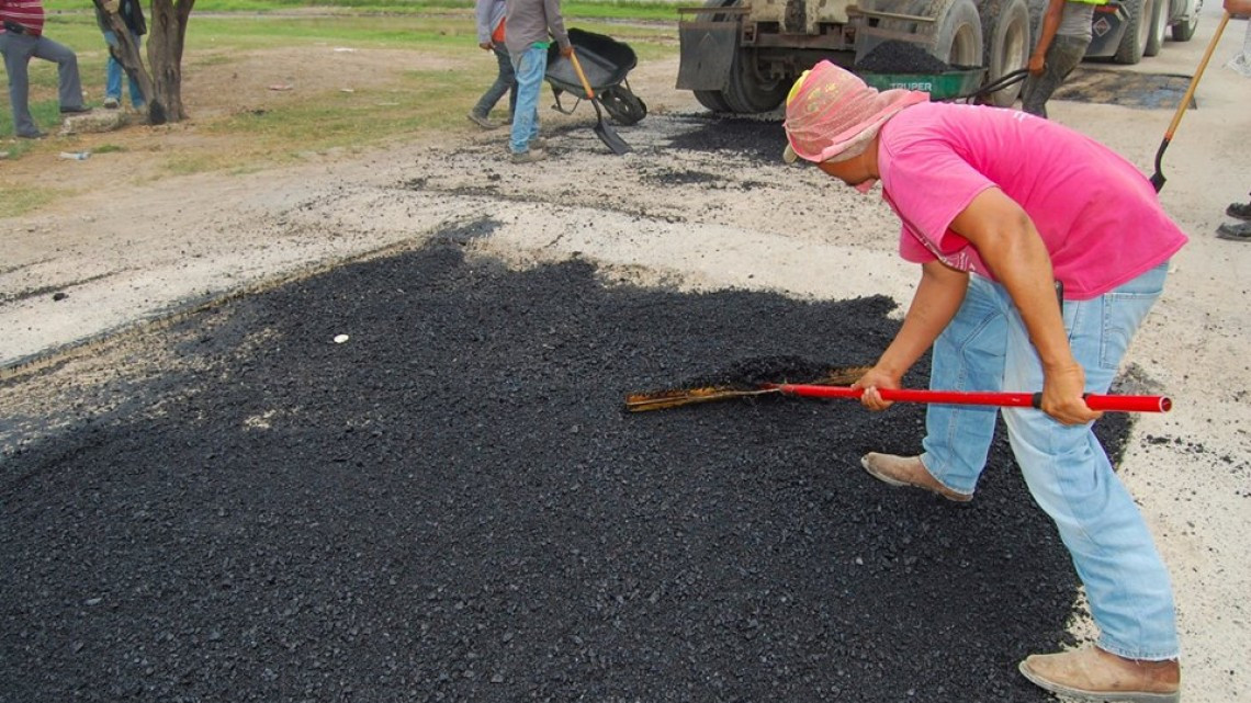 Obras Públicas trabaja en bacheo