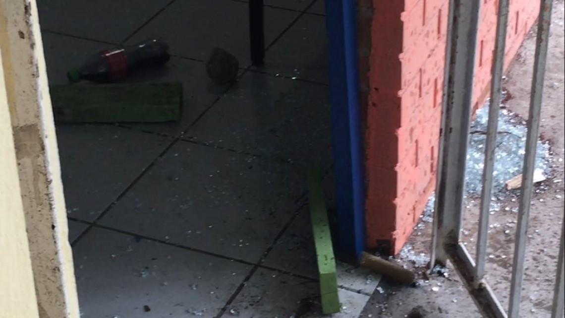 Con veladores, se apoya a escuelas, para disminuir robos