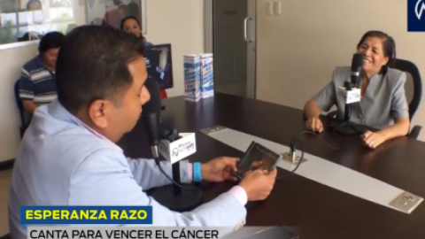 Esperanza Razo canta para vencer al cáncer