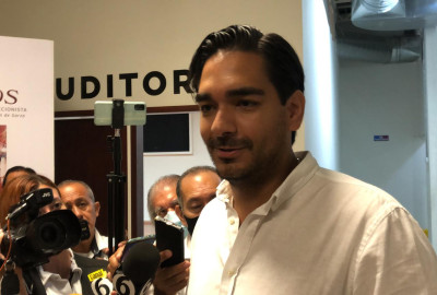 Avala Carlos Peña Ortiz firmas a favor de AVA