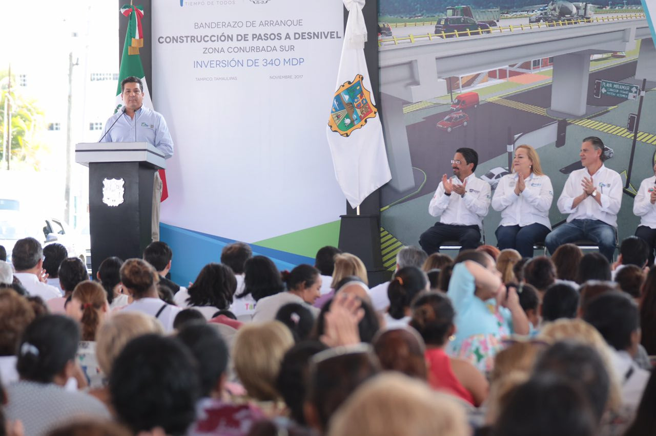 Gobernador pone en marcha obras de infraestructura vial