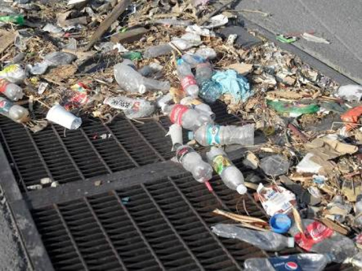 Recomienda PC resguardar la basura para evitar taponamientos en las alcantarillas