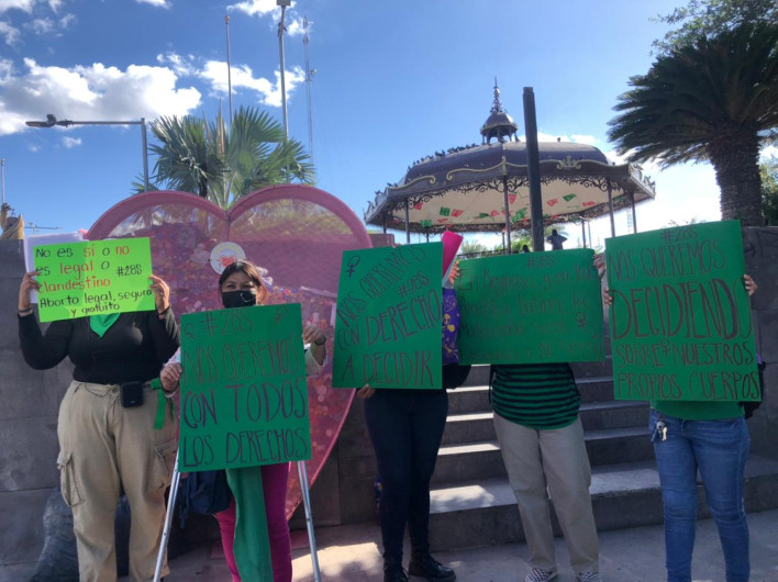 Mujeres en Reynosa se manifiestan a favor del aborto 
