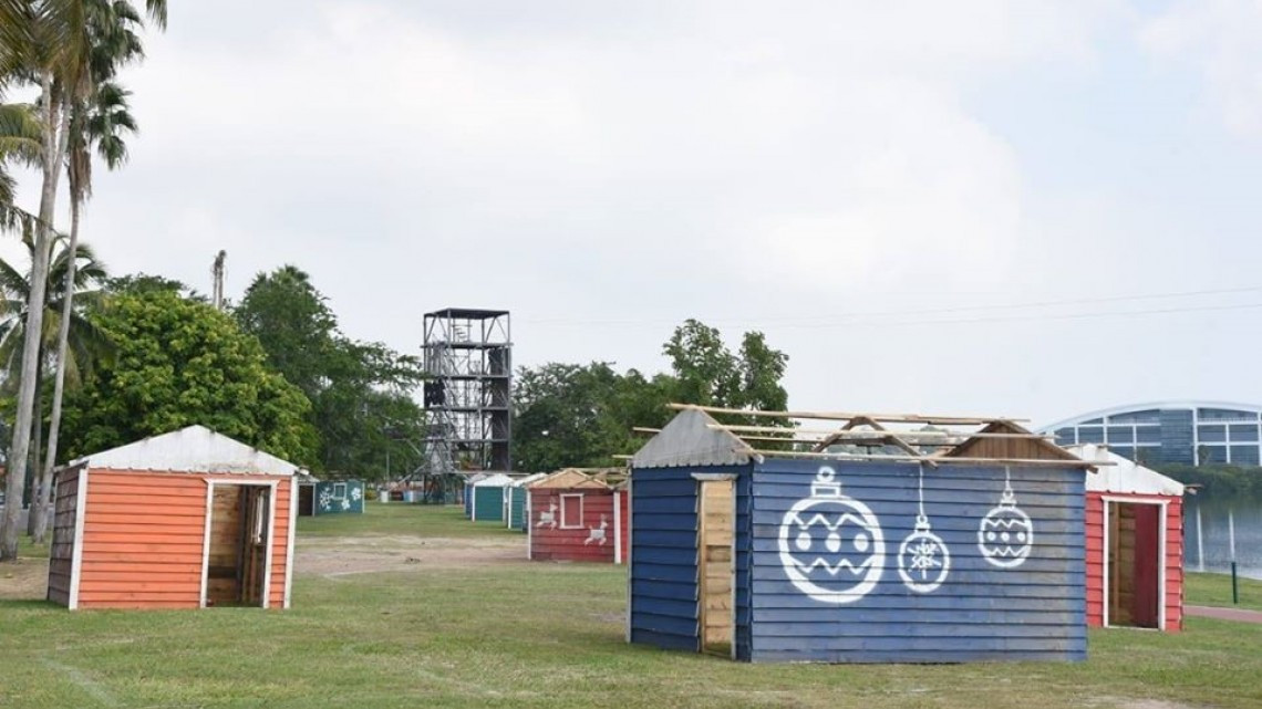 Alcalde supervisa trabajos en parque metropolitano de la Laguna del Carpintero