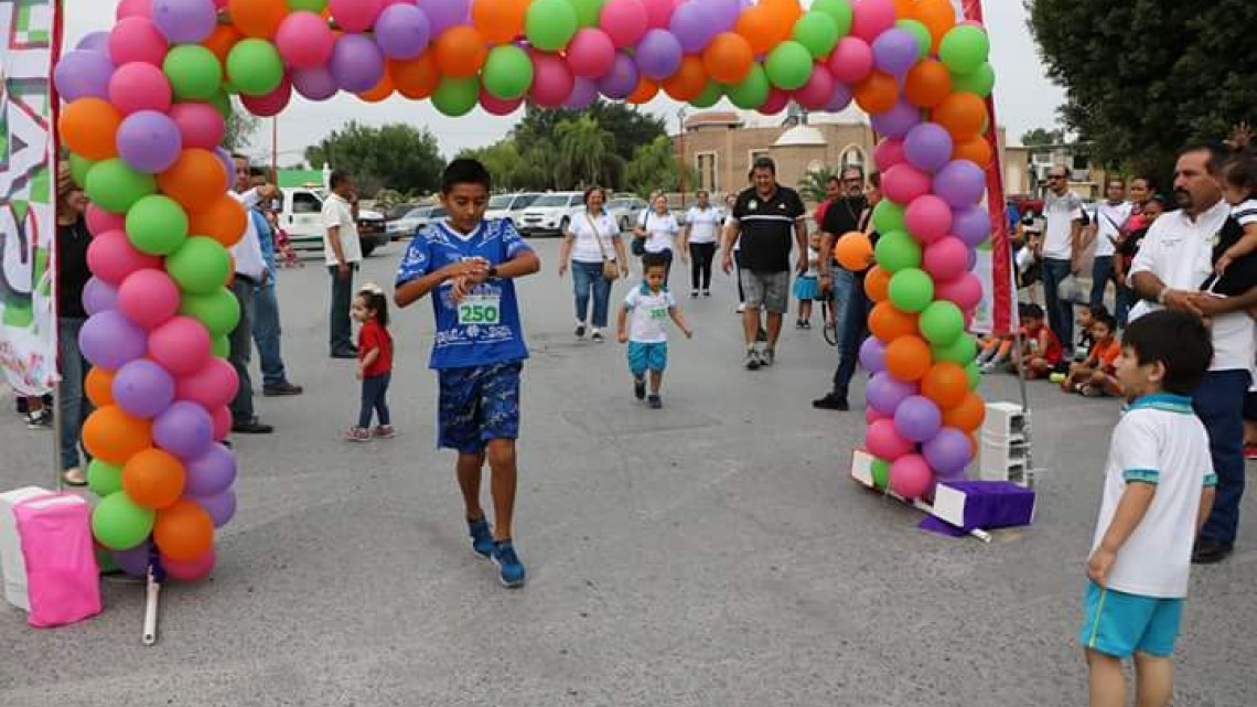 Realizan "1, 2 y 3 K" por “Semana de los niños”
