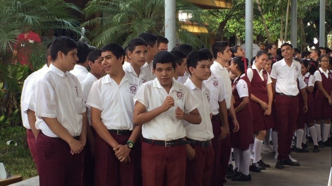 Continúa programa de lentes a bajo costo promovido por DIF