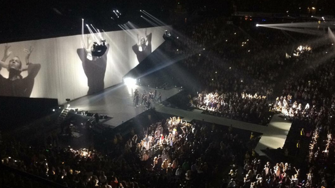 Al menos 20 muertos por explosión en concierto de Ariana Grande