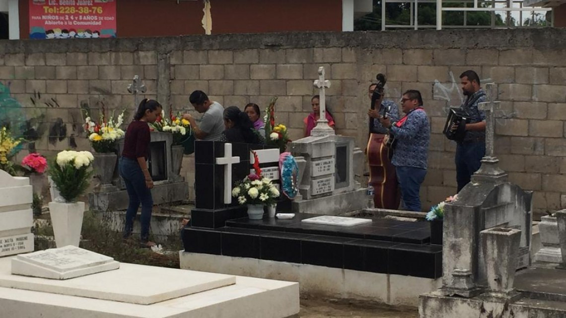 Saldo blanco en cementerios en la celebración de los fieles difuntos