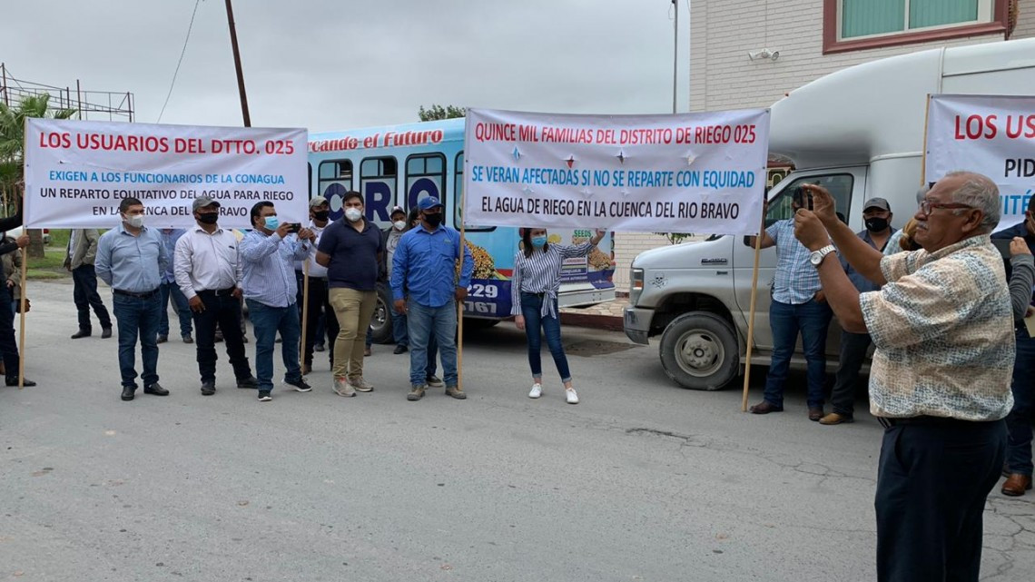 Integrantes del Distrito Riego de Río Bravo se manifiestan contra Conagua