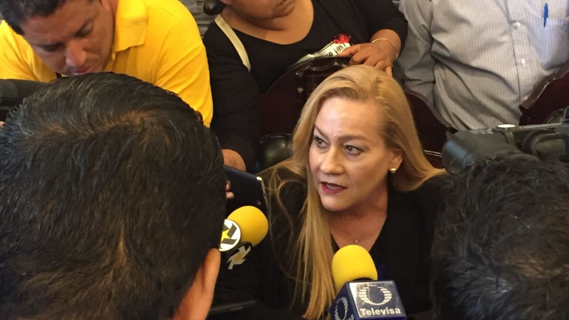 Necesario realizar trabajos de mantenimiento en la avenida de la industria