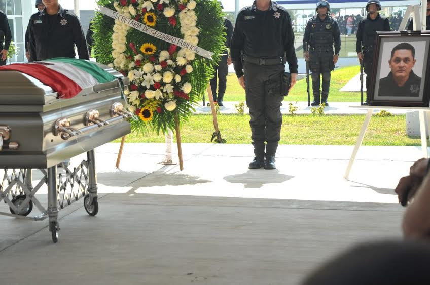 Homenajean a Policía Estatal de Reynosa caído