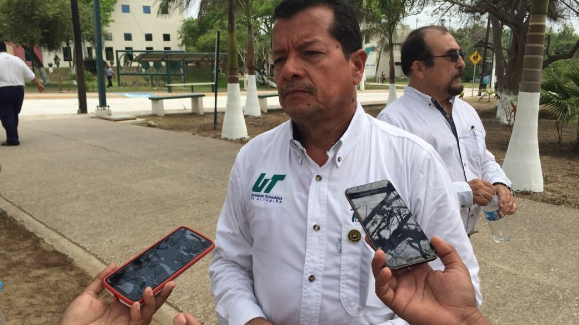 Analizan nuevo modelo educativo que involucre a estudiantes en sector productivo.