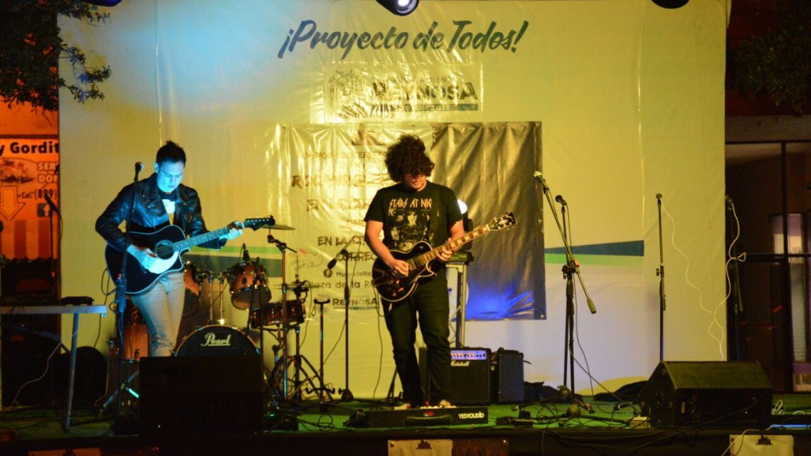 Rockanrolean por la Paz en la Plaza de la República