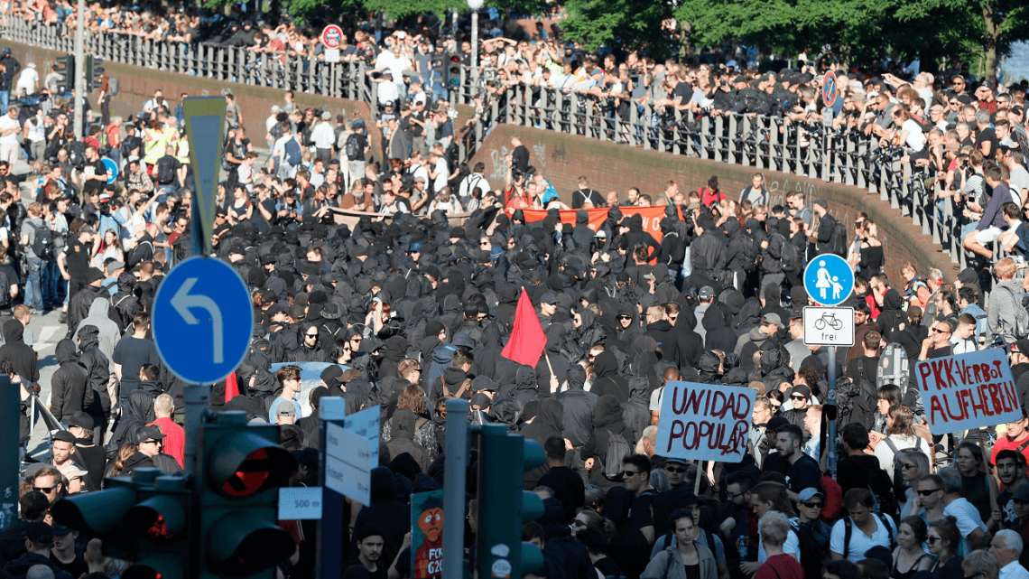 Protestas dejan al menos 200 policías heridos en el G20