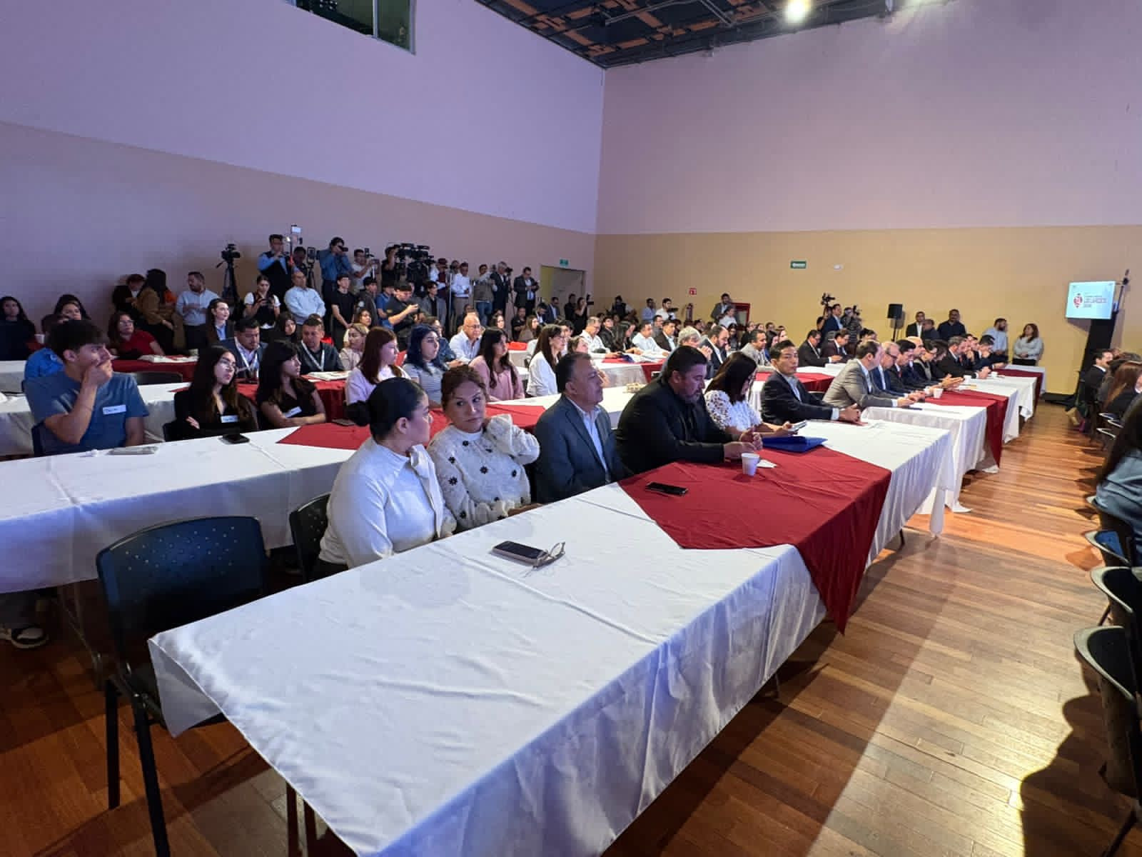 Inauguran en Nuevo Laredo la Primera Cumbre Logística 2026