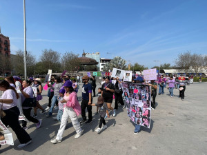 Con marcha y testimonios, mujeres conmemoran el 8M en Reynosa