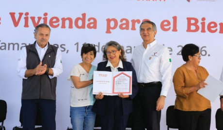 Desde la mañanera, Claudia Sheinbaum encabeza entrega de viviendas en Tamaulipas