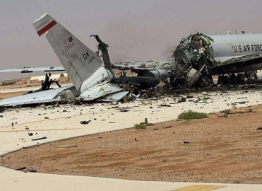 Irán asegura haber derribado avión espía E-3 de EU en ataque militar